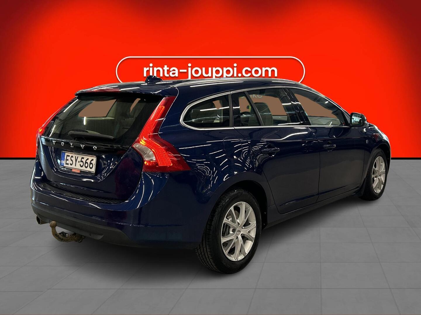 VOLVO V60 2011
