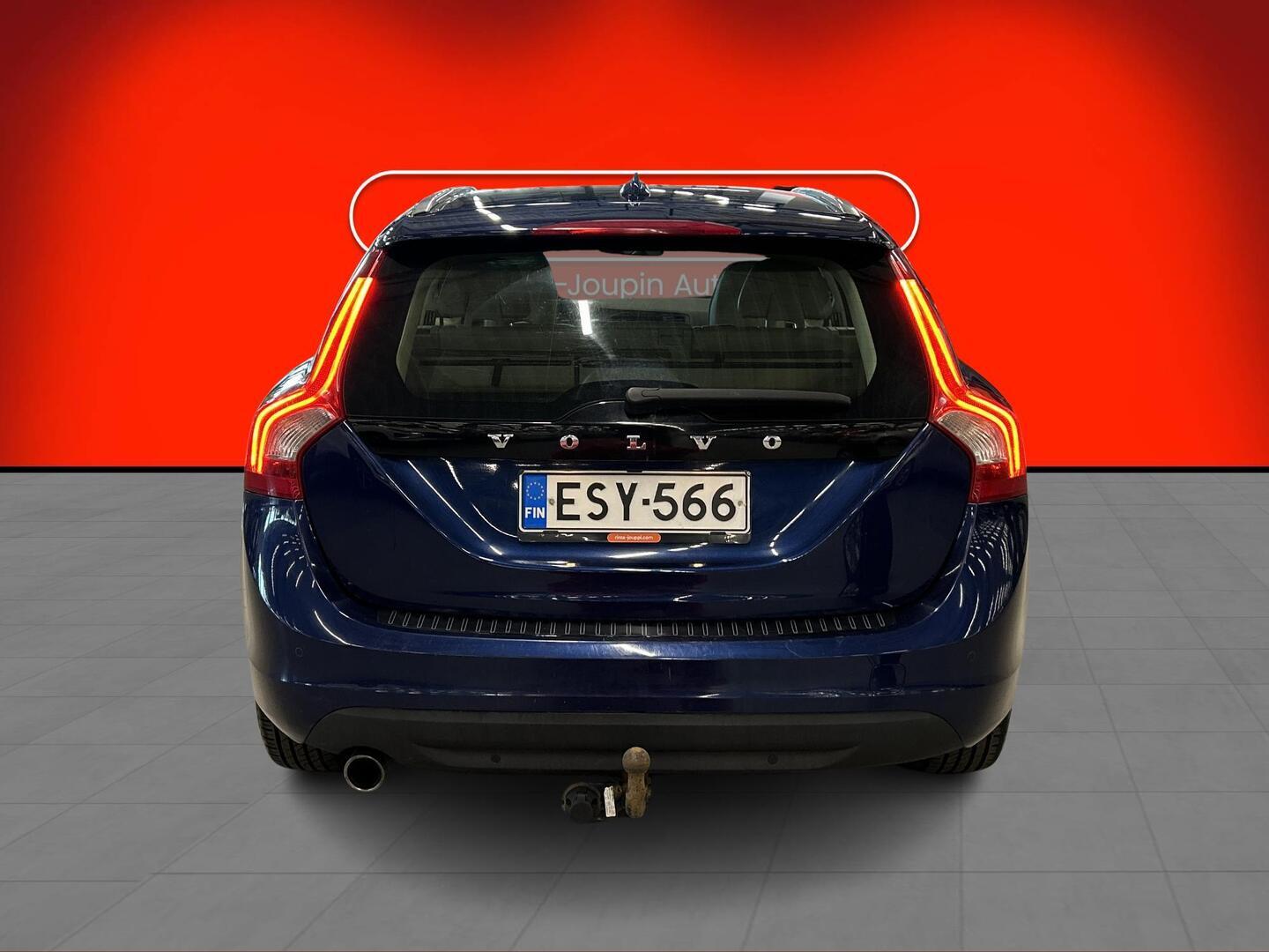 VOLVO V60 2011