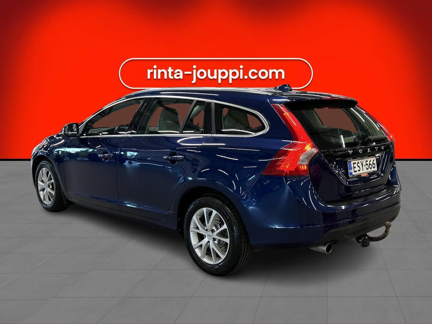 VOLVO V60 2011