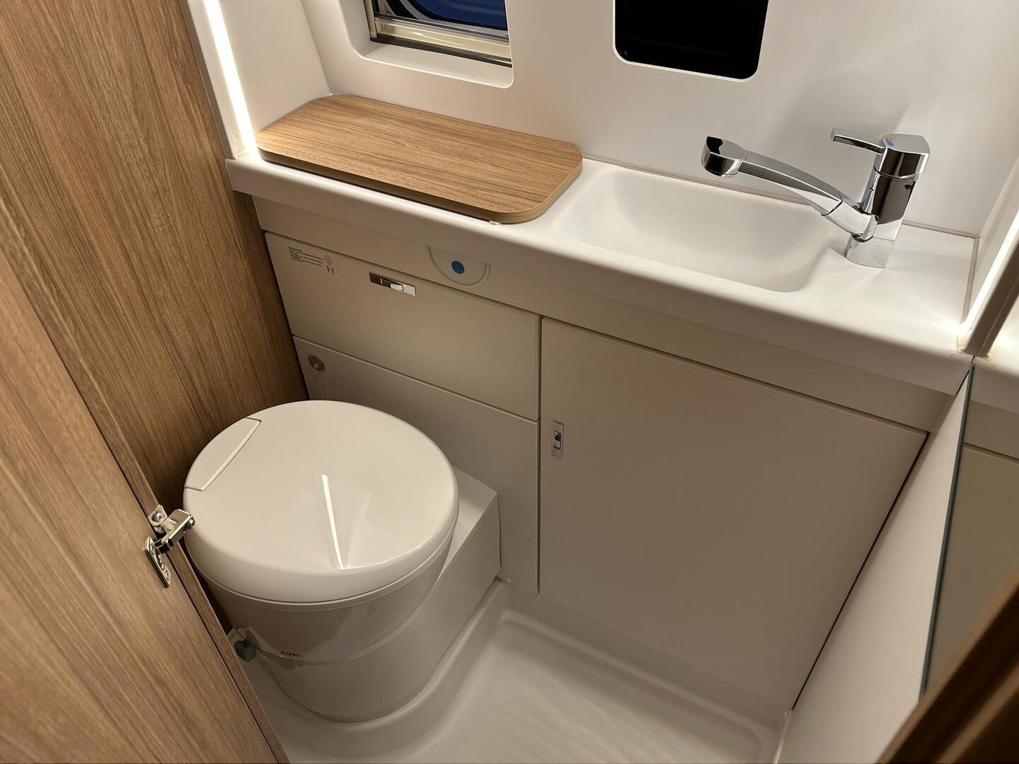 WEINSBERG CARABUS 601 2022