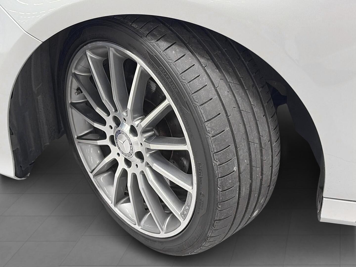 MERCEDES-BENZ A 2013