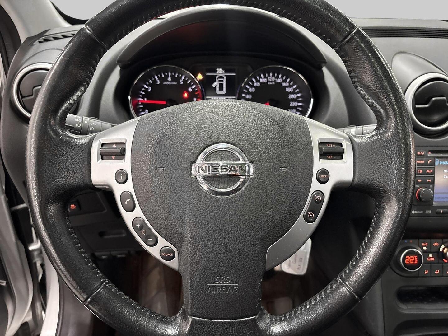 NISSAN Qashqai 2013