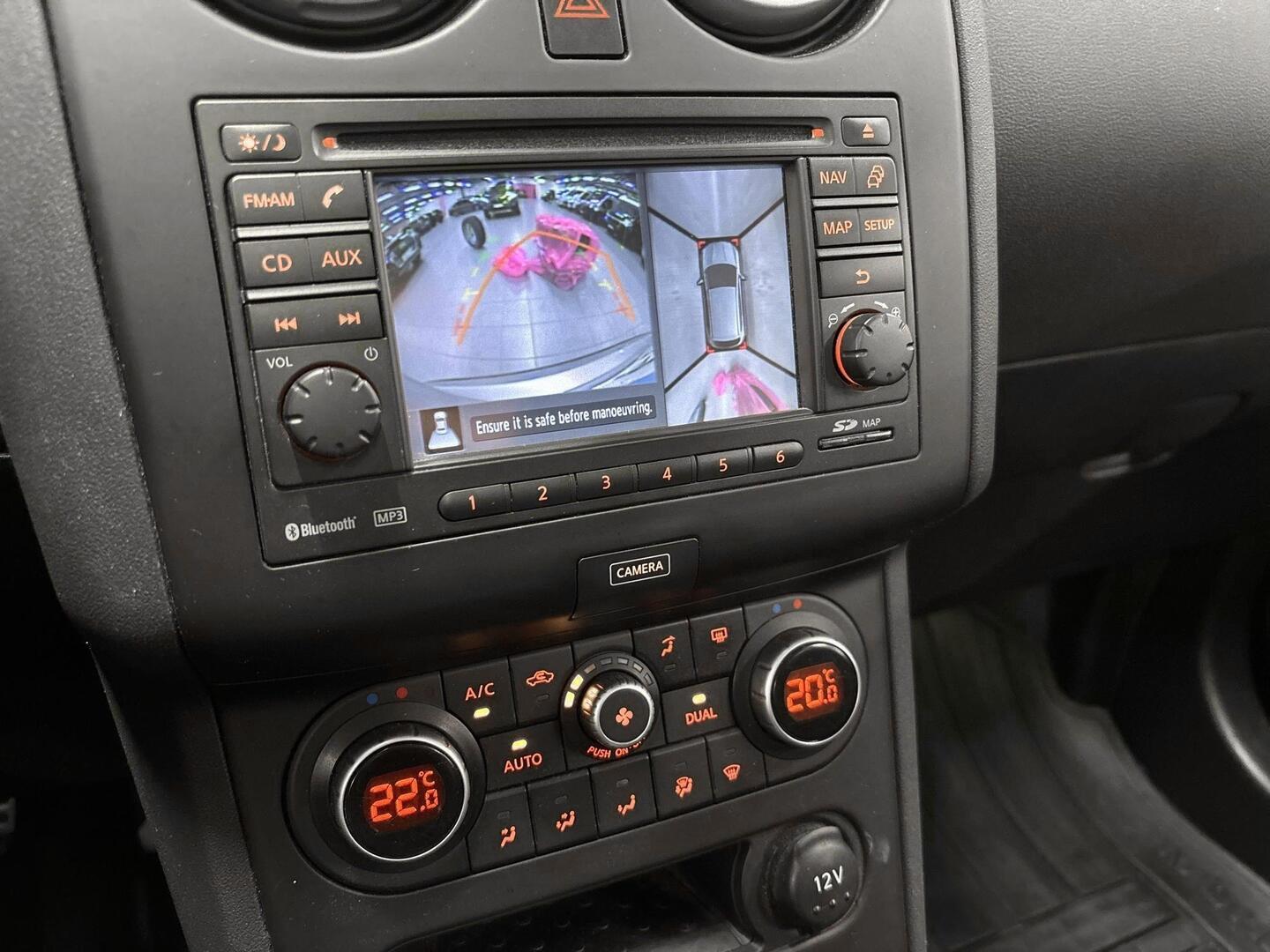 NISSAN Qashqai 2013