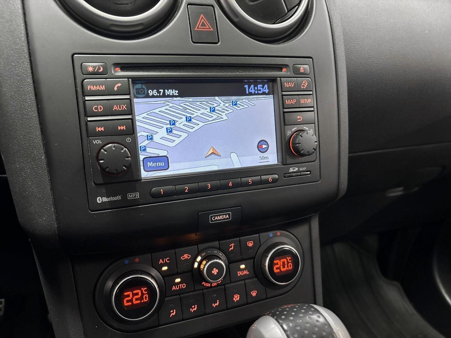 NISSAN Qashqai 2013