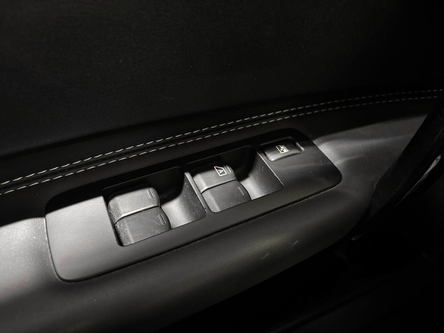 NISSAN Qashqai 2013