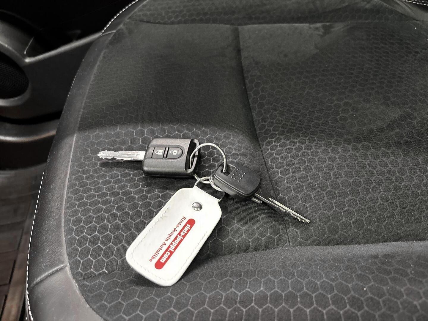 NISSAN Qashqai 2013