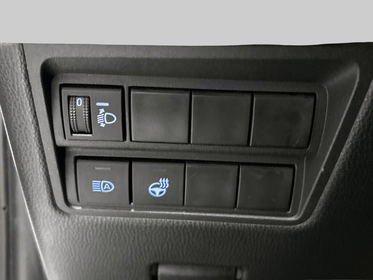 TOYOTA Yaris 2021