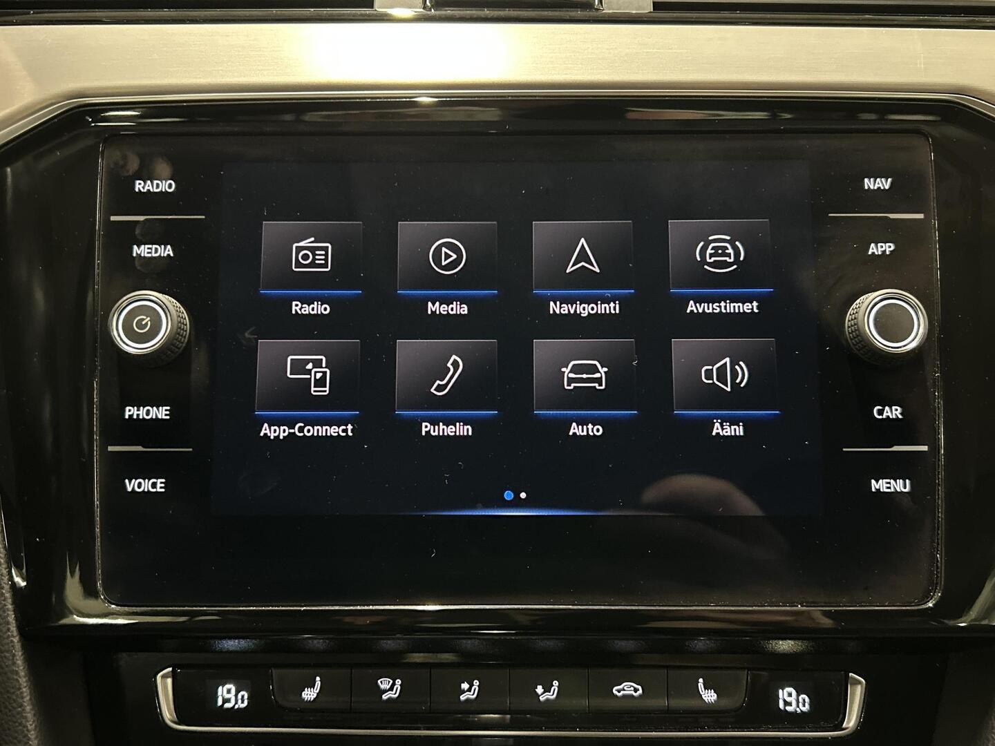VOLKSWAGEN Passat 2020