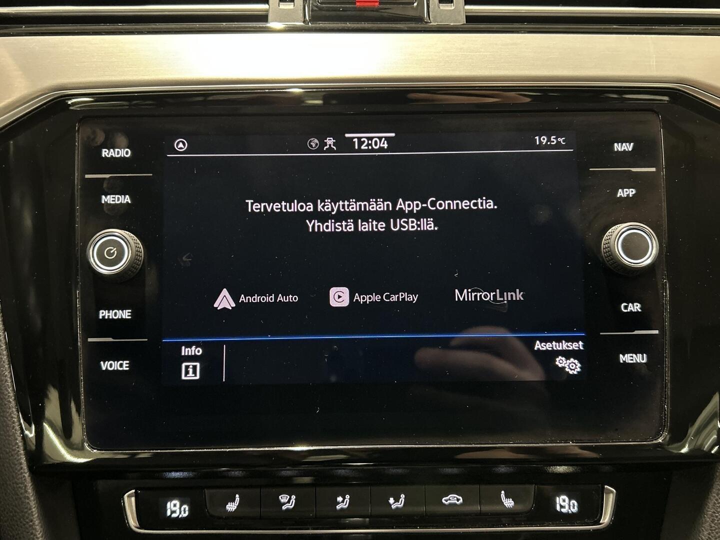 VOLKSWAGEN Passat 2020