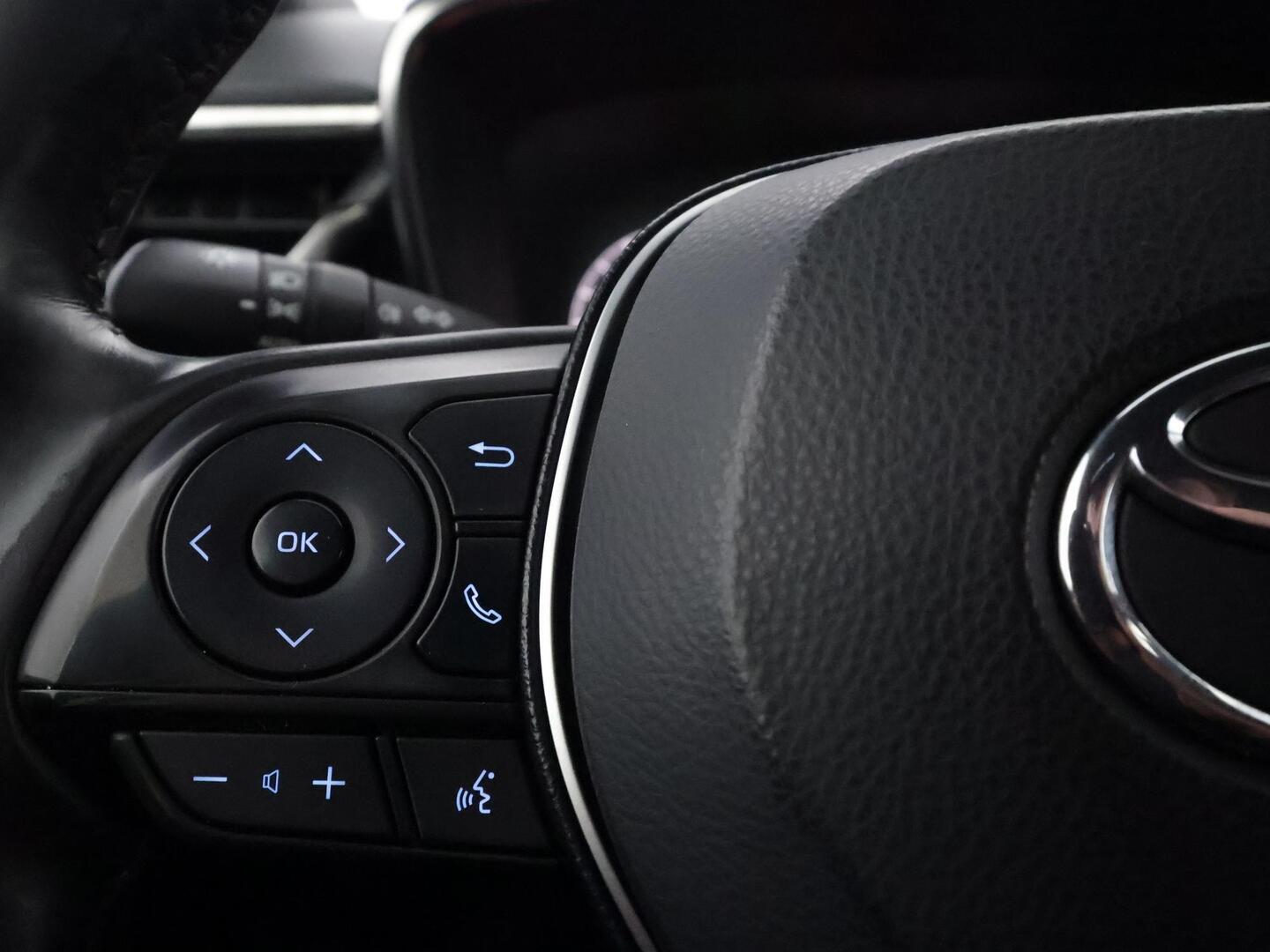 TOYOTA COROLLA 2019