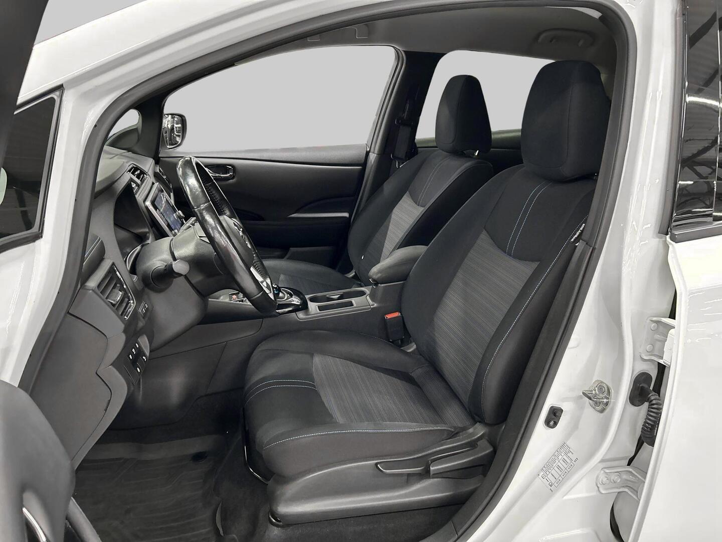 NISSAN Leaf 2020