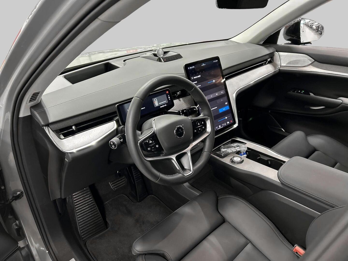VOLVO EX90 2025