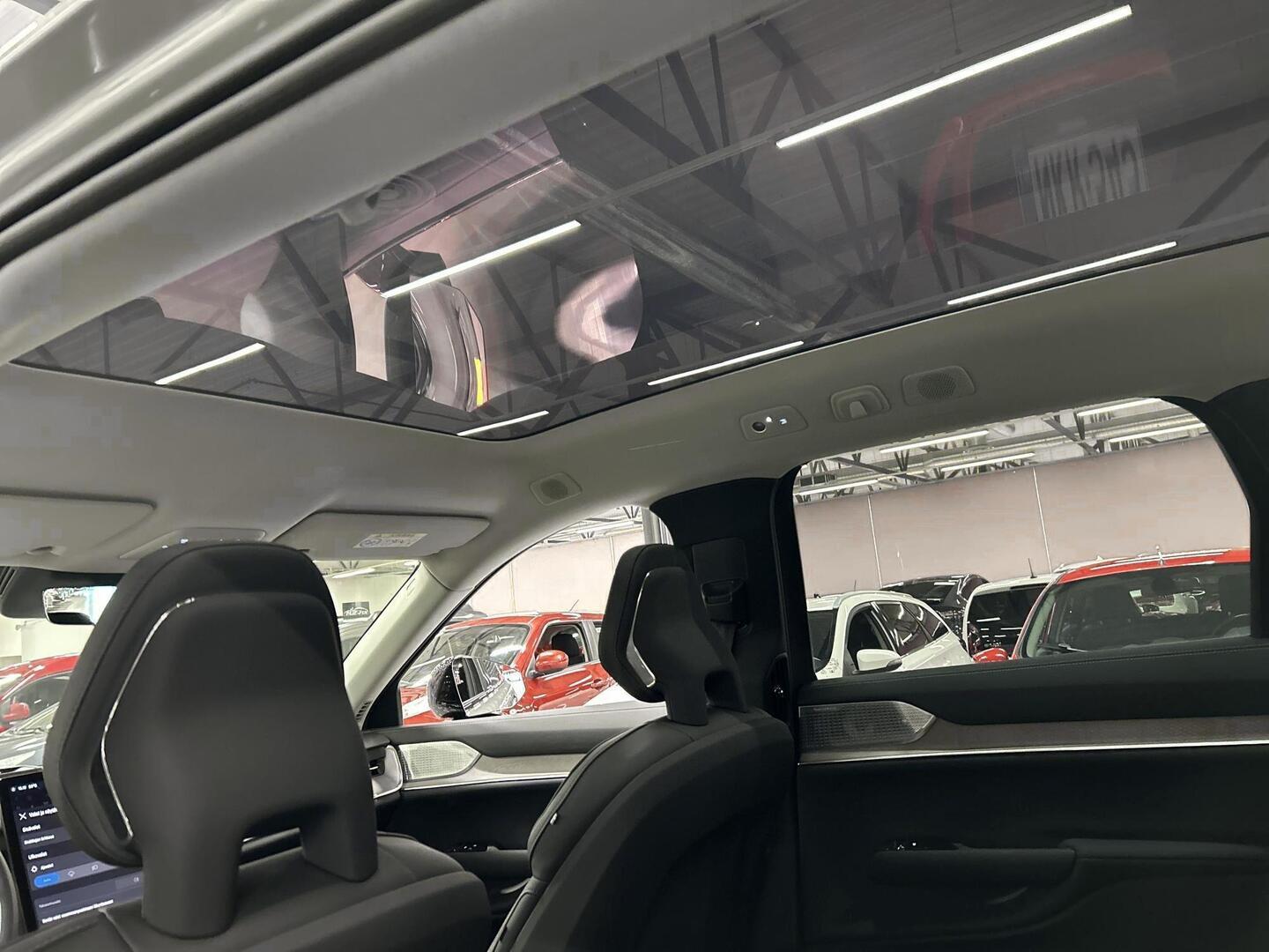 VOLVO EX90 2025