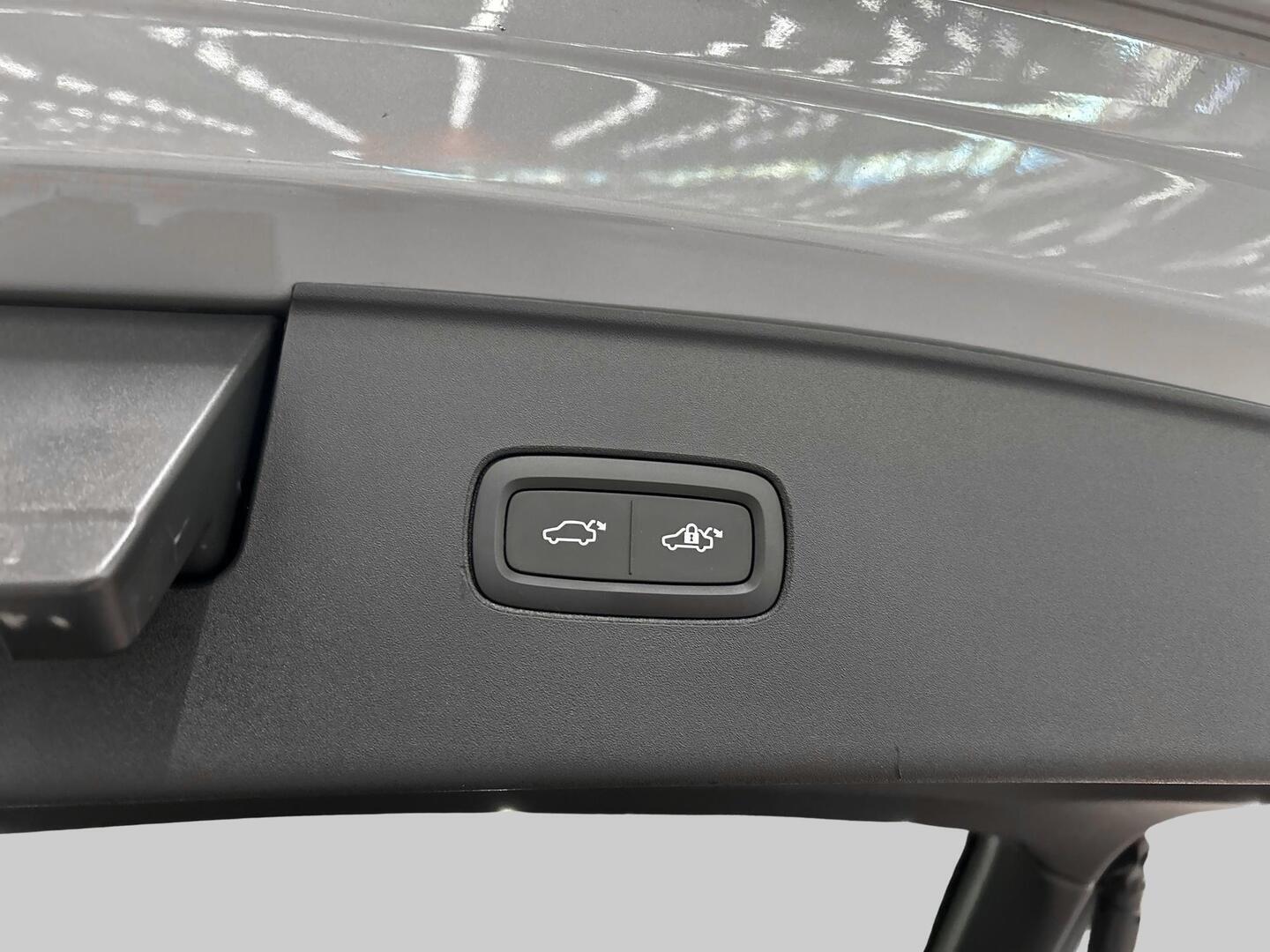 VOLVO EX90 2025