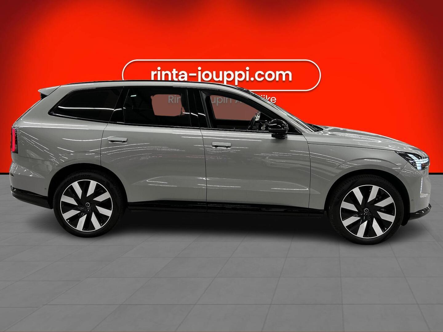 VOLVO EX90 2025