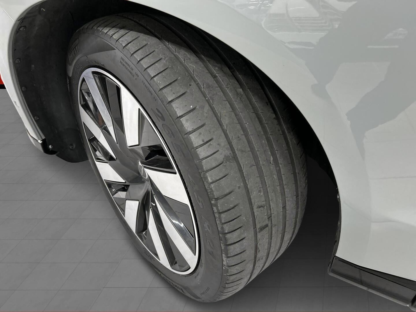 VOLVO EX90 2025