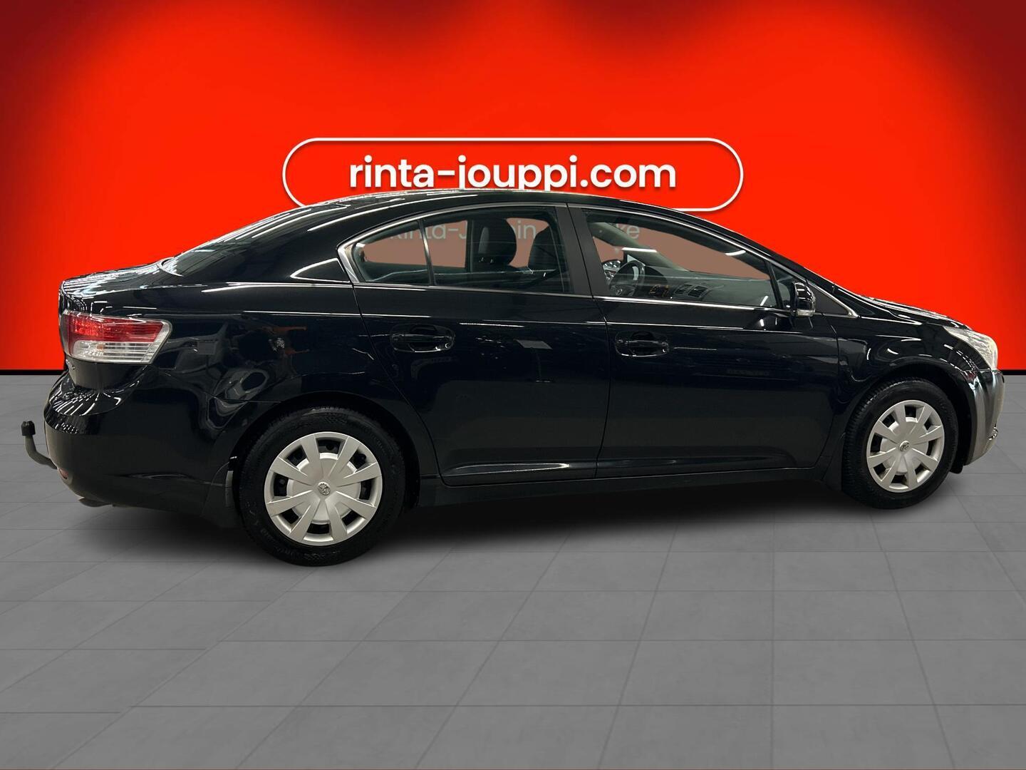 TOYOTA Avensis 2011