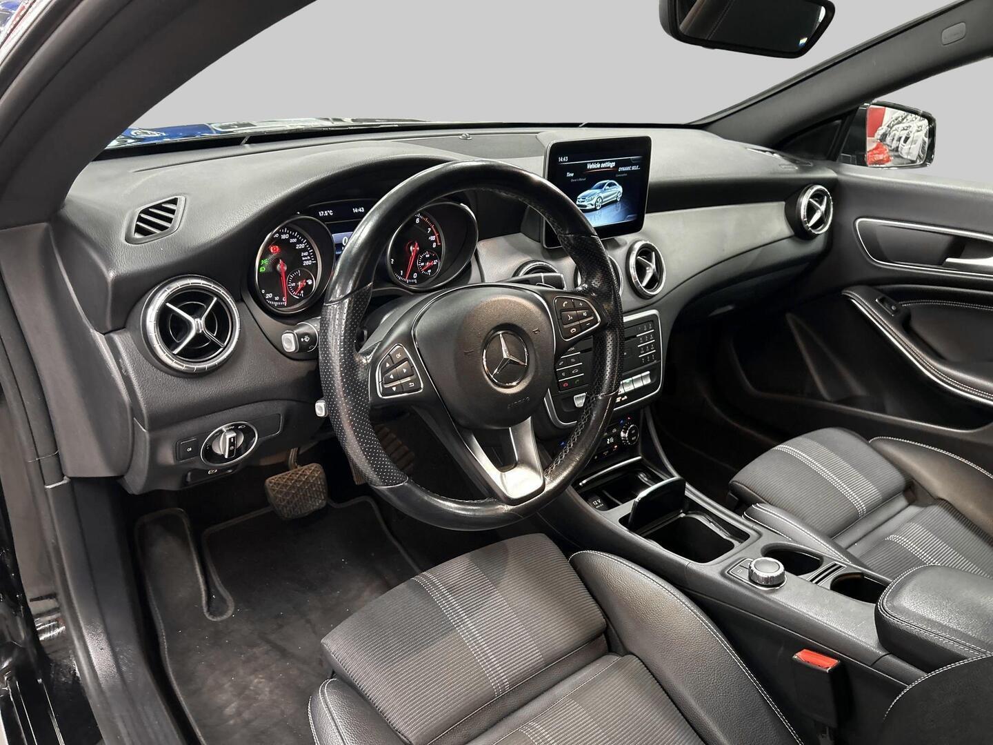 MERCEDES-BENZ CLA 2019