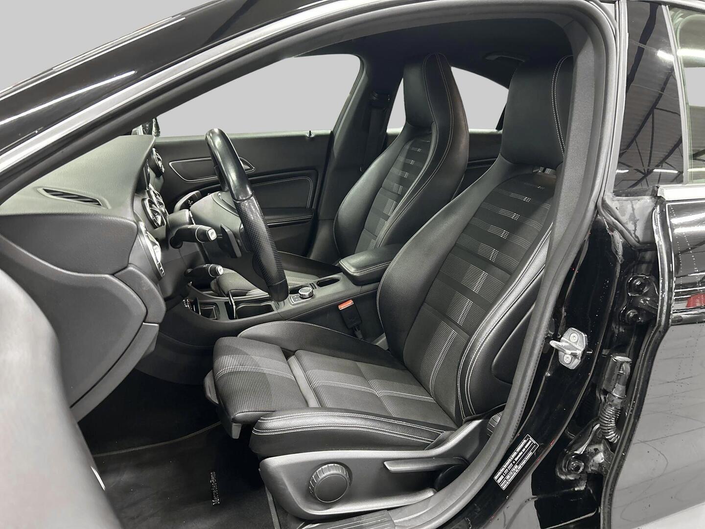 MERCEDES-BENZ CLA 2019