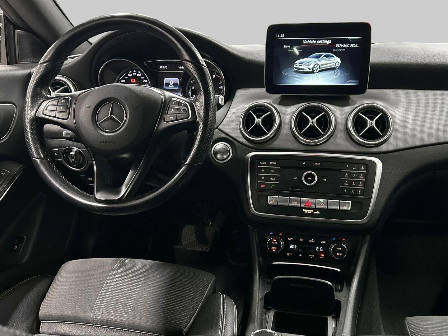 MERCEDES-BENZ CLA 2019