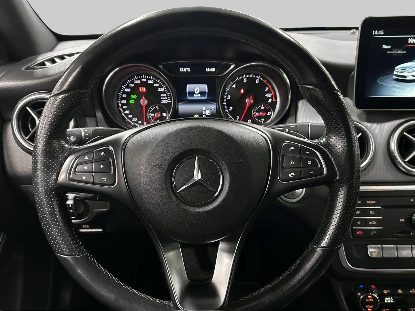 MERCEDES-BENZ CLA 2019