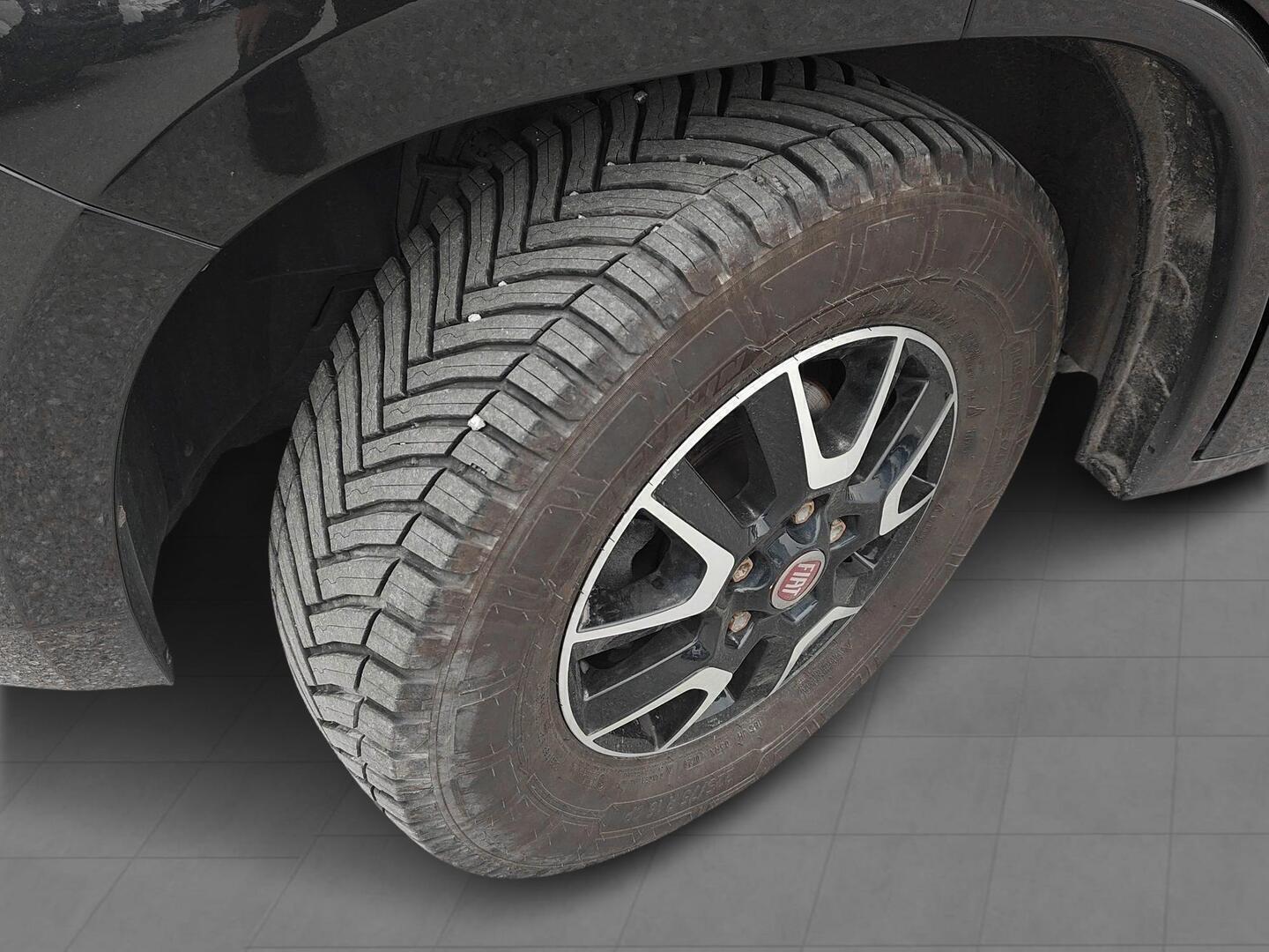 SUNLIGHT Cliff 600 2022