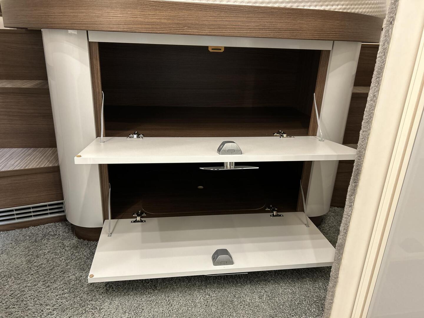 BÜRSTNER Elegance i920 G 2022