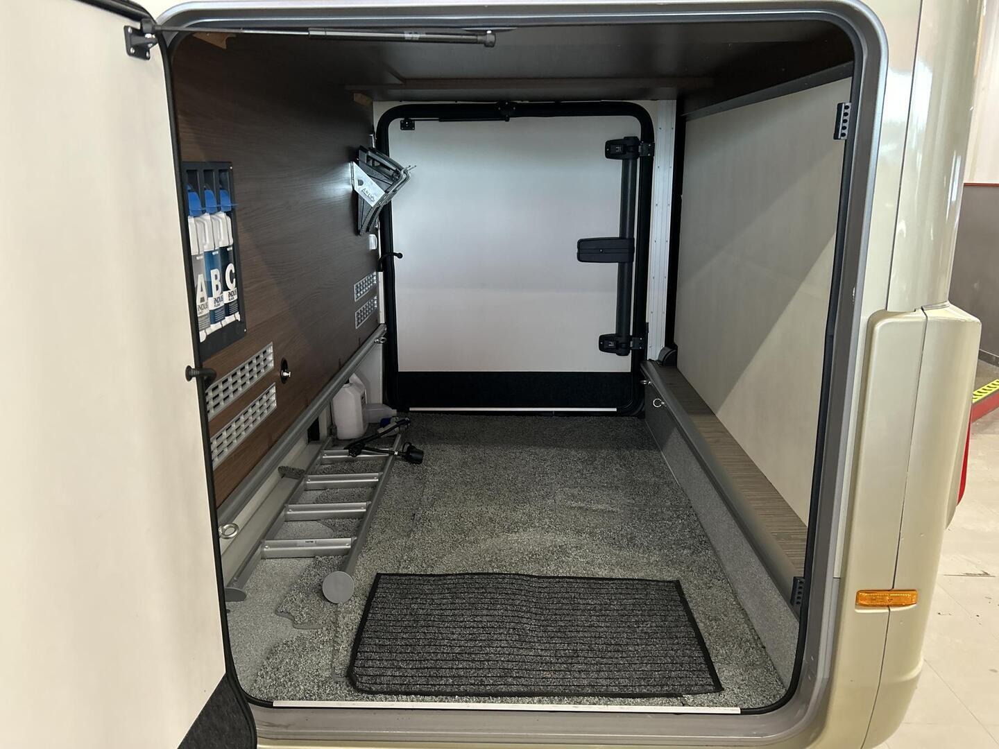 BÜRSTNER Elegance i920 G 2022