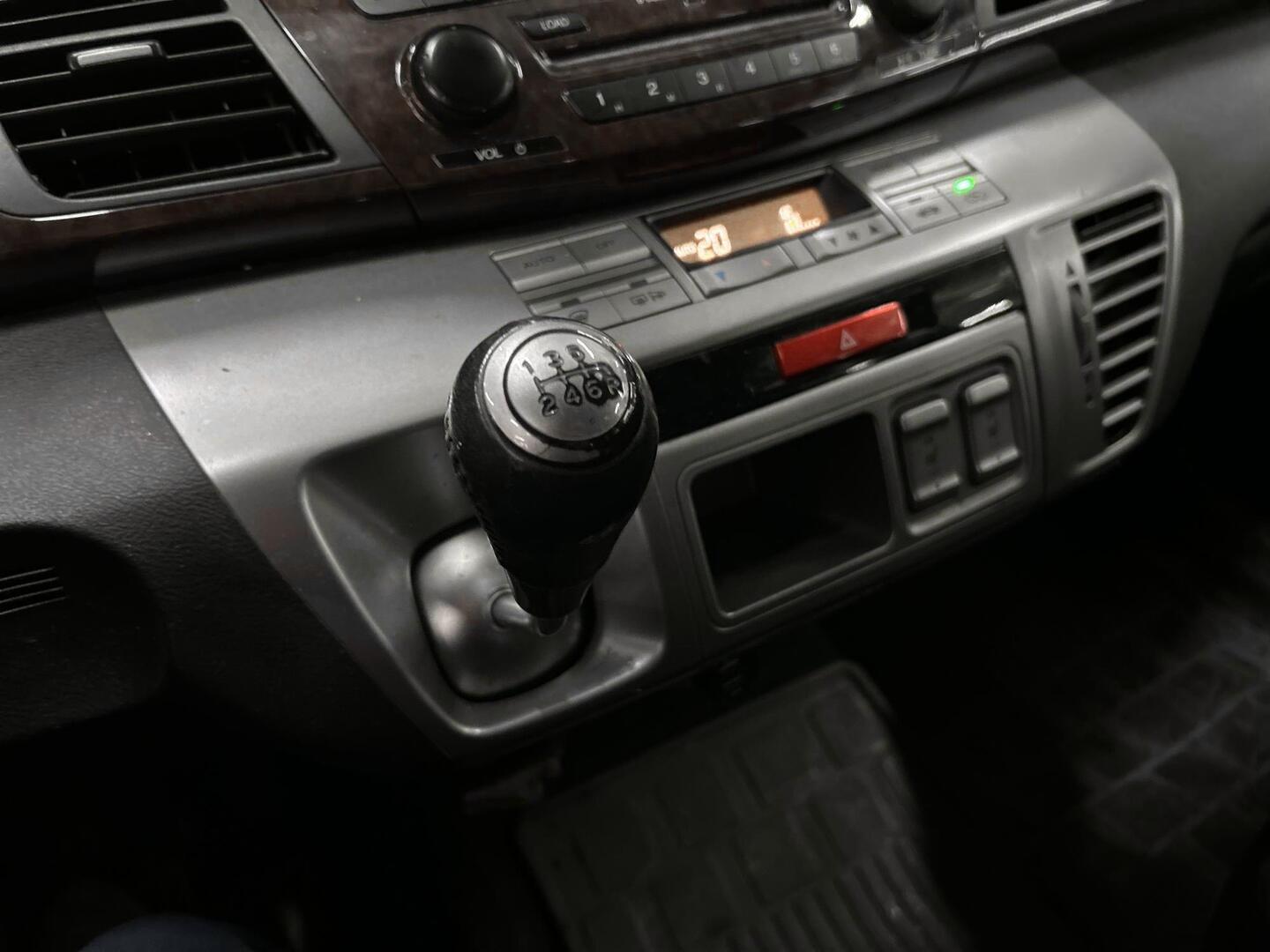 HONDA FR-V 2005