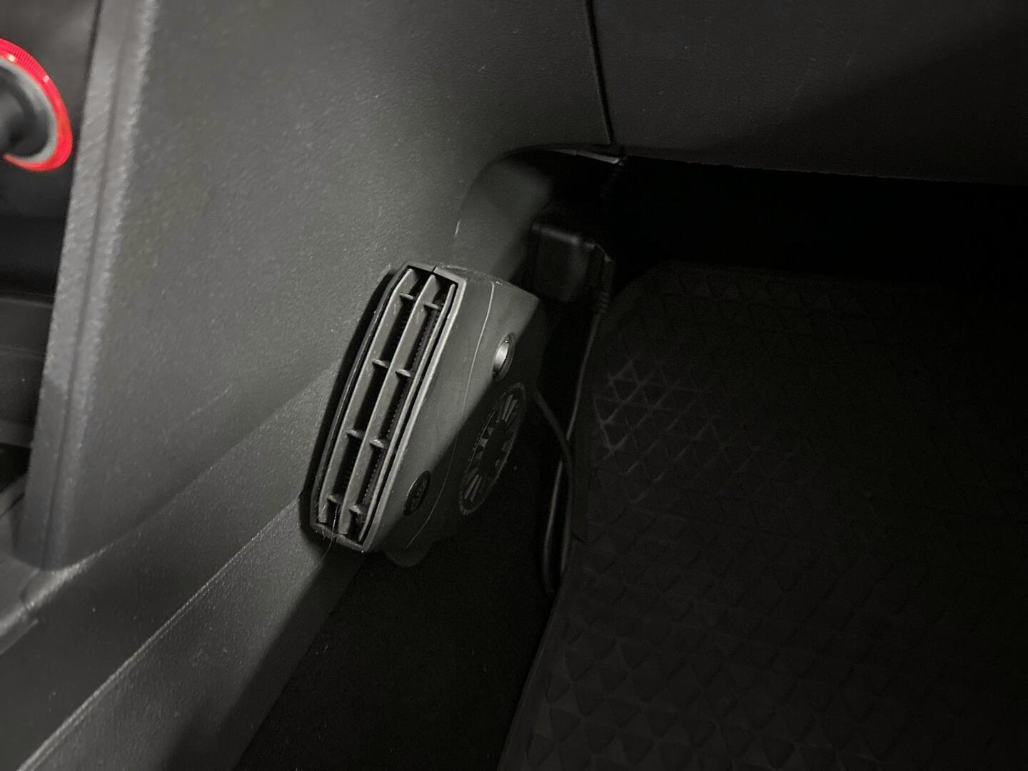 VOLKSWAGEN Touran 2014