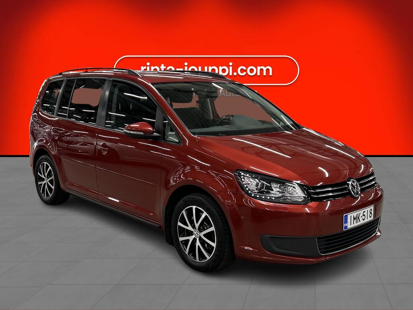 VOLKSWAGEN Touran 2014