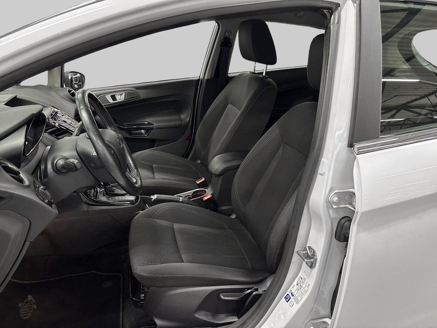 FORD Fiesta 2016
