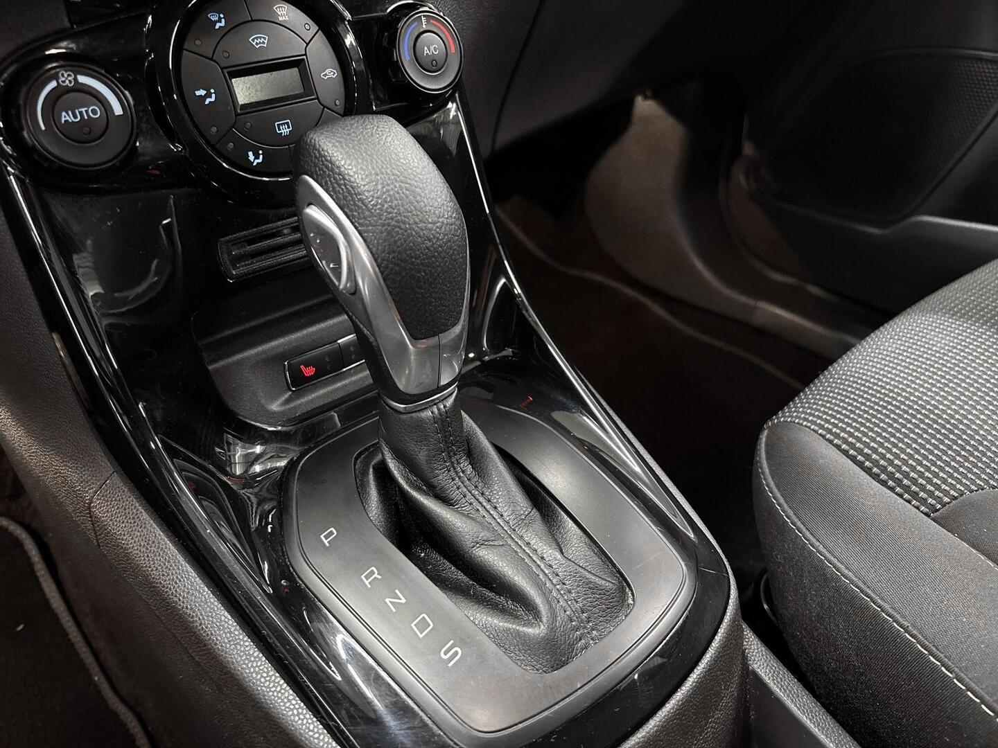 FORD Fiesta 2016