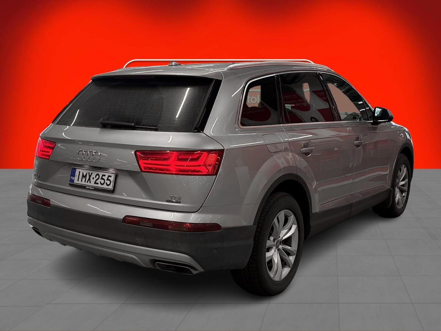 AUDI Q7 2016