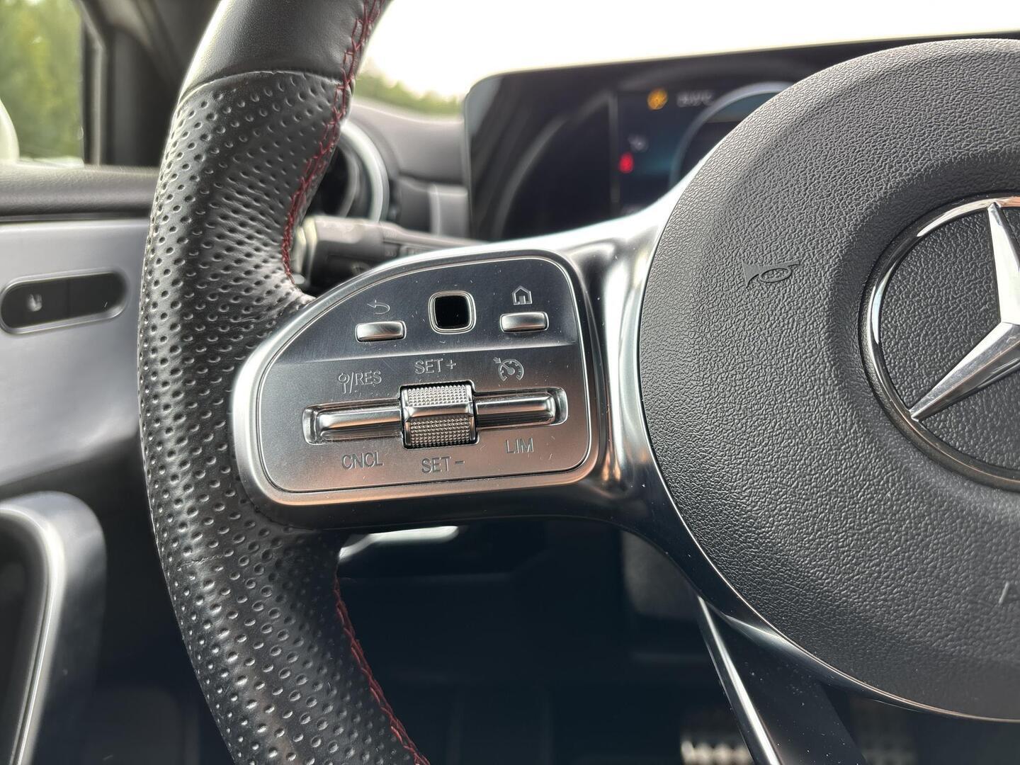 MERCEDES-BENZ A 2020