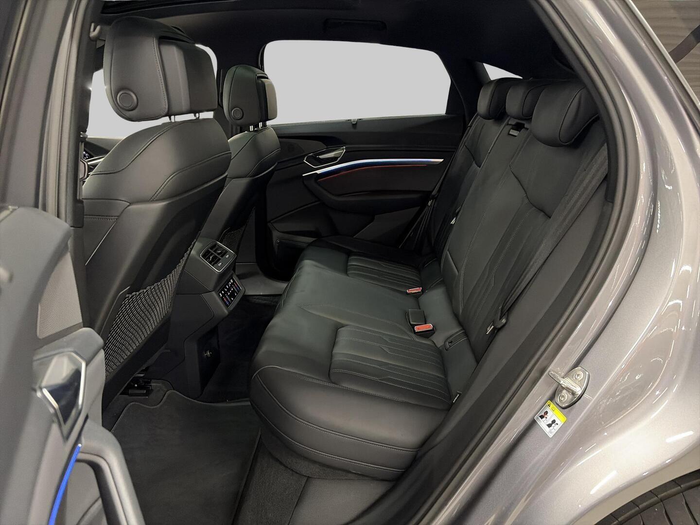 AUDI E-TRON 2022