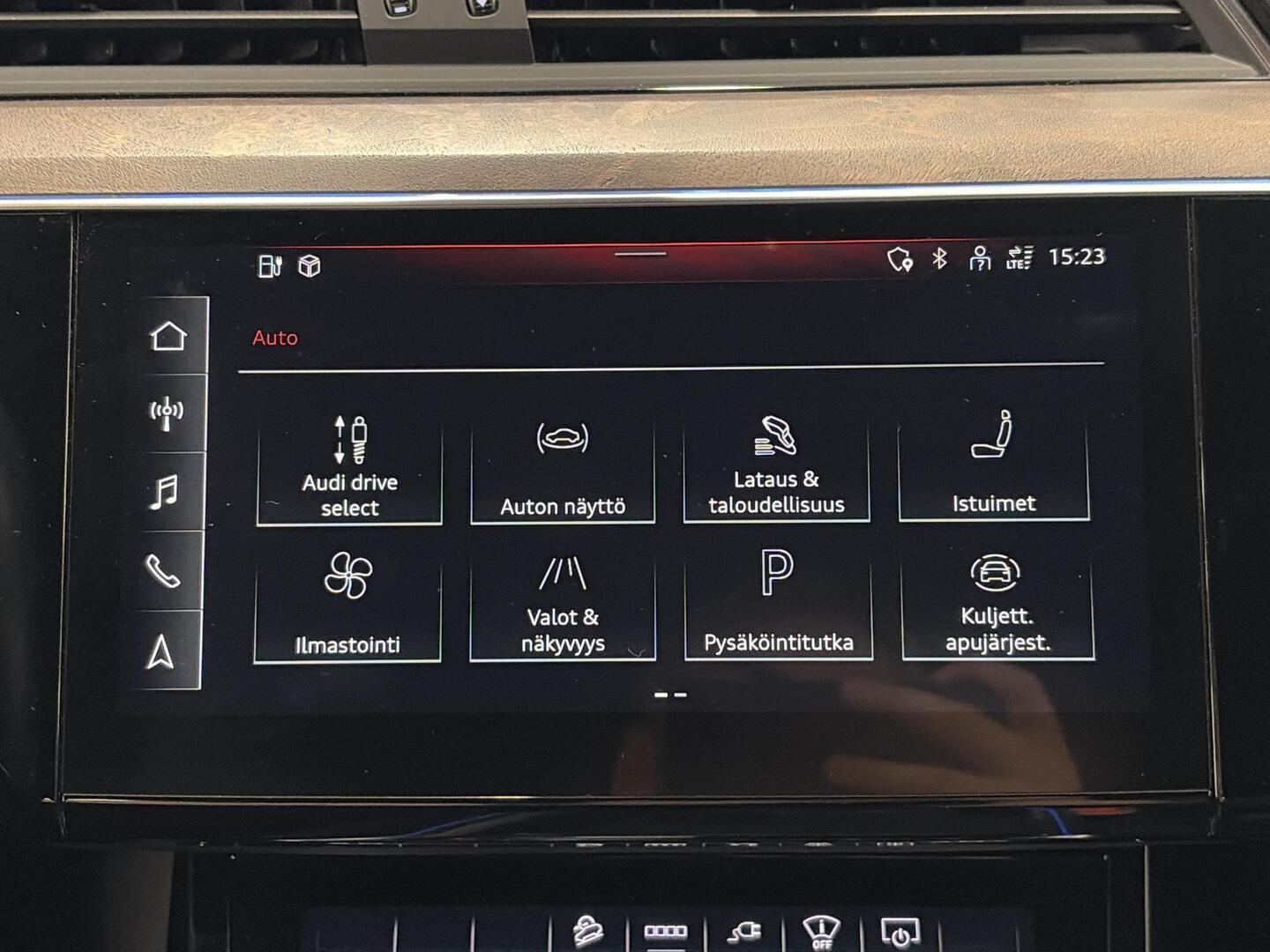 AUDI E-TRON 2022