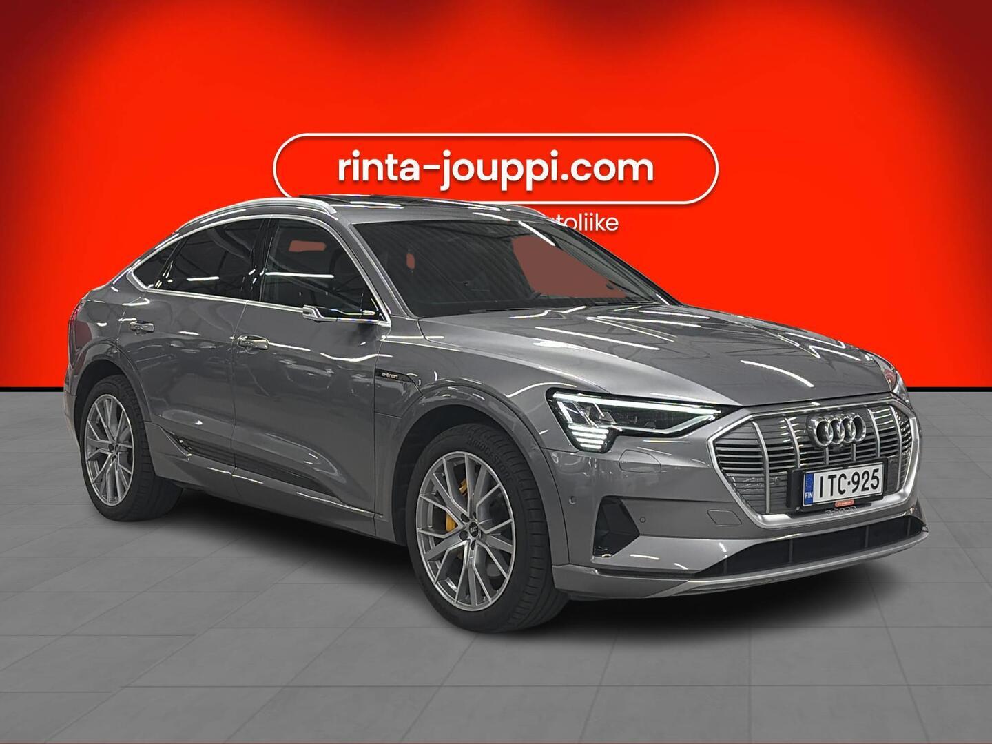 AUDI E-TRON 2022