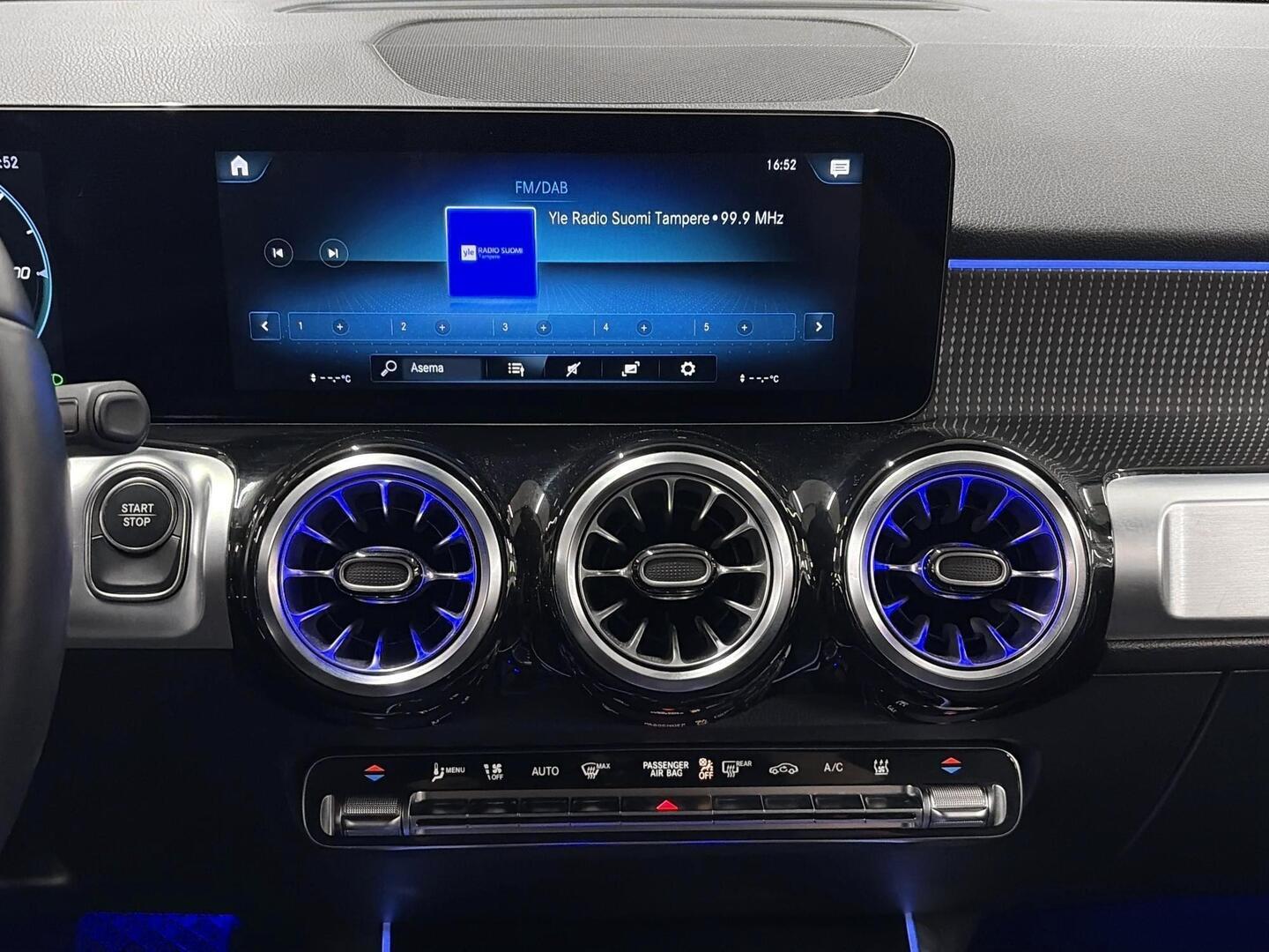 MERCEDES-BENZ EQB 2022