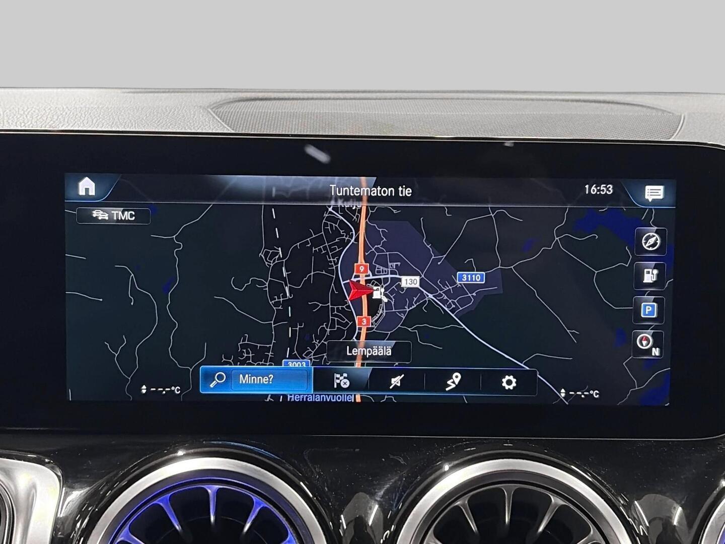 MERCEDES-BENZ EQB 2022