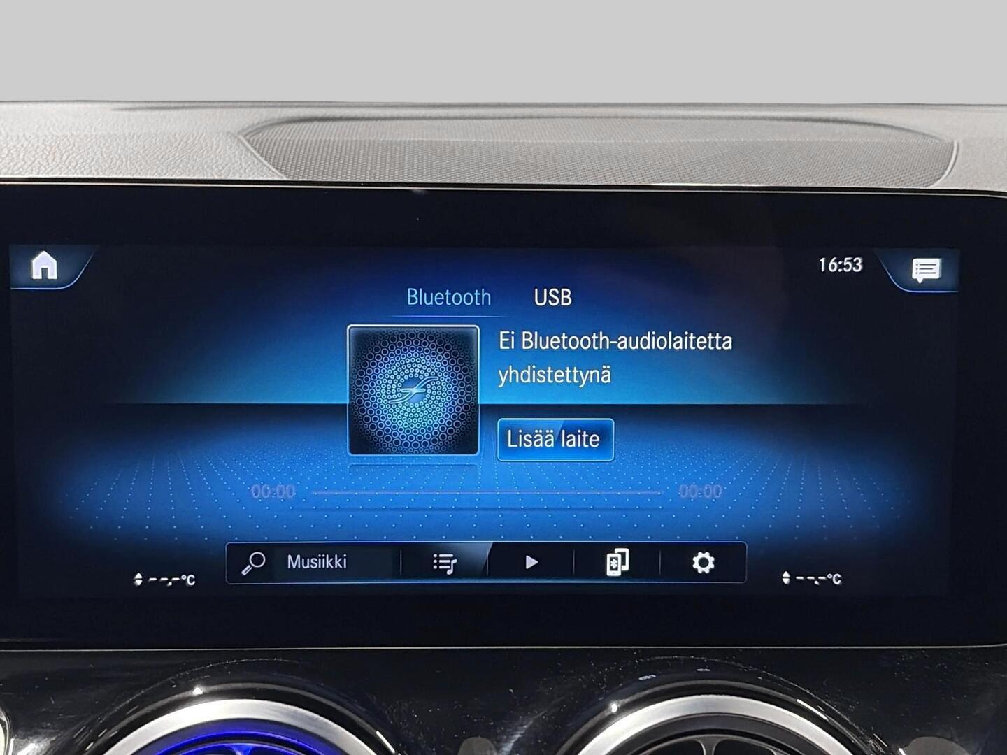 MERCEDES-BENZ EQB 2022