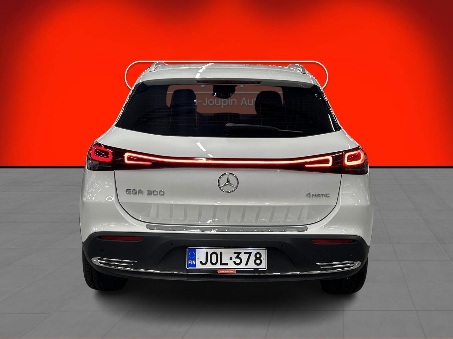MERCEDES-BENZ EQA 2023
