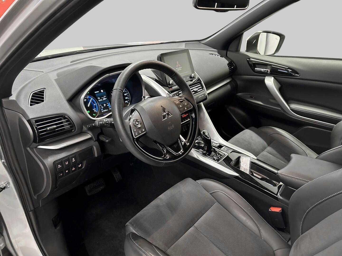 MITSUBISHI ECLIPSE CROSS 2024