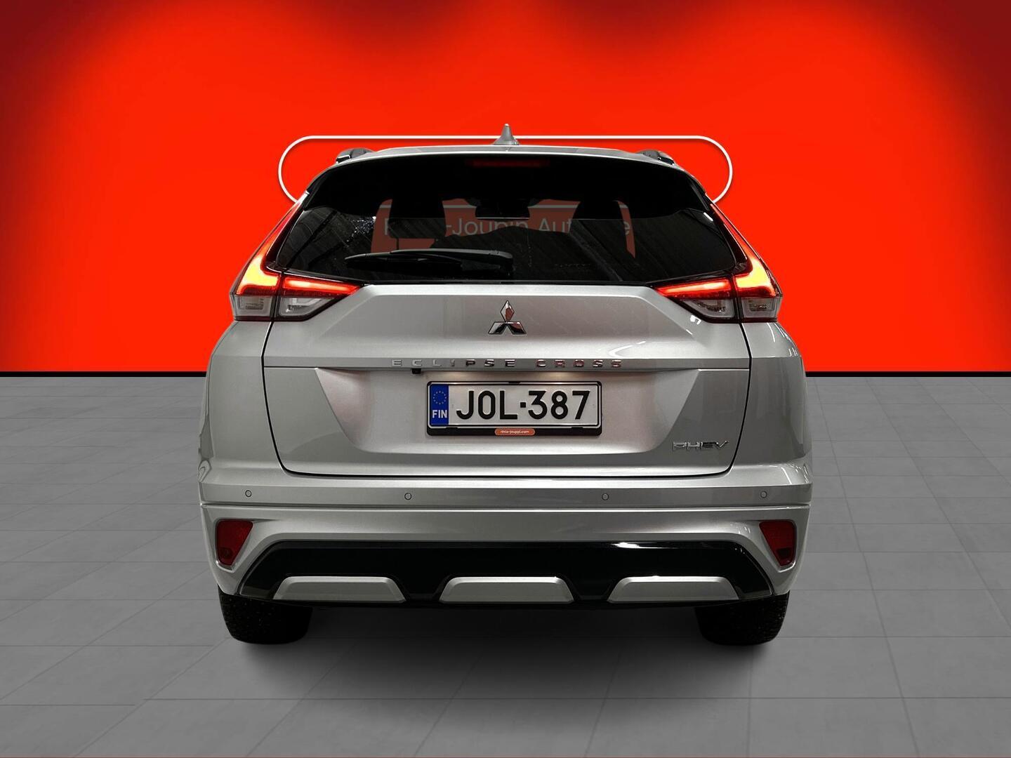 MITSUBISHI ECLIPSE CROSS 2024