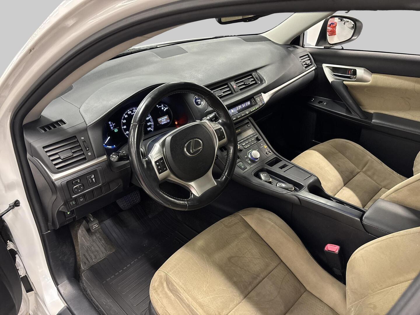 LEXUS CT 2011