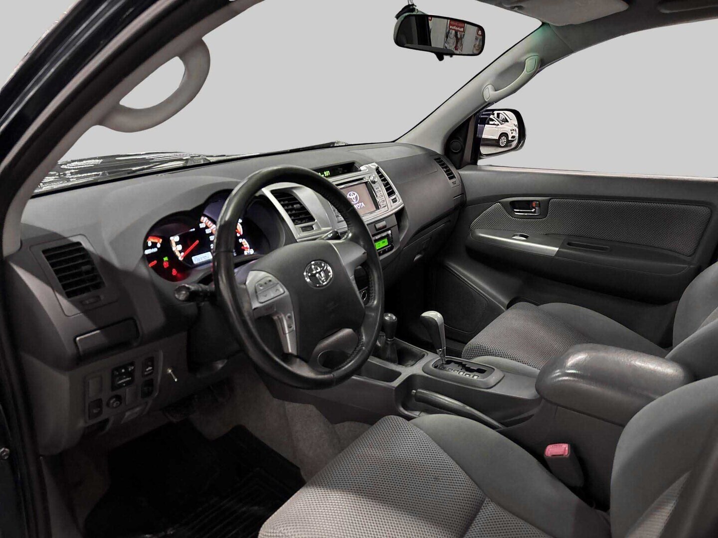 TOYOTA Hilux 2012