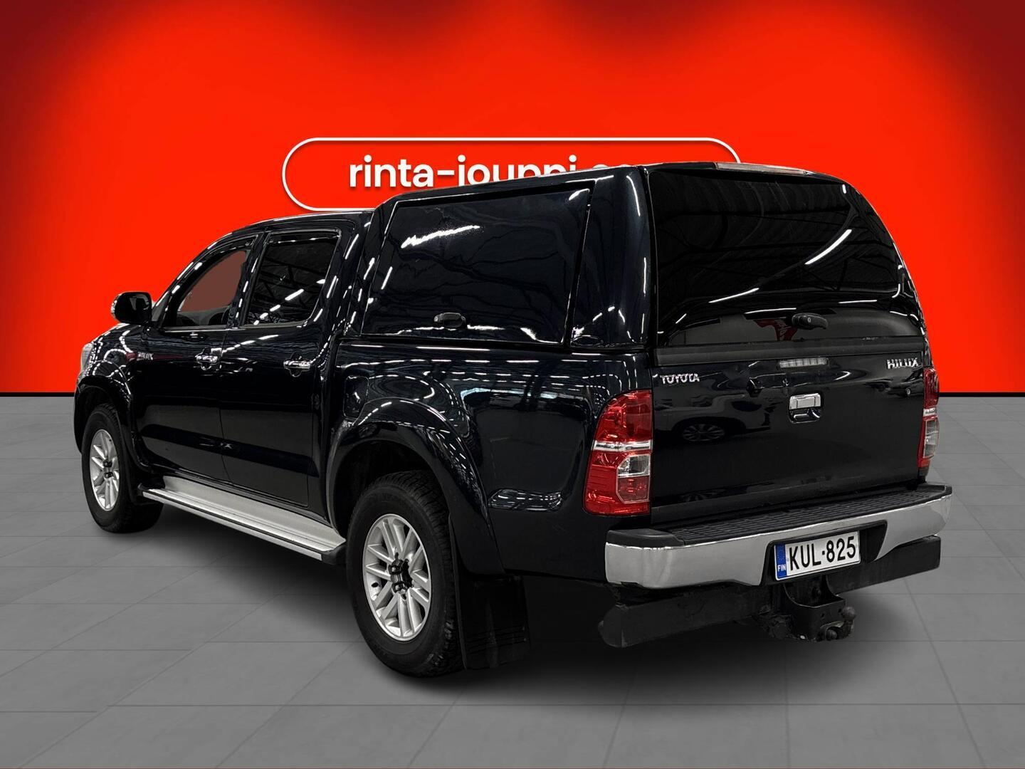 TOYOTA Hilux 2012