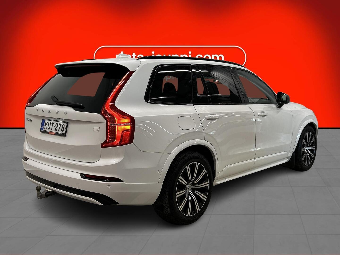 VOLVO XC90 2022