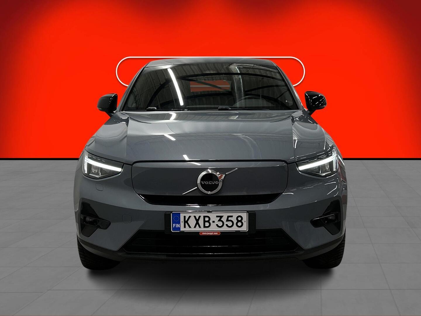 VOLVO C40 2023