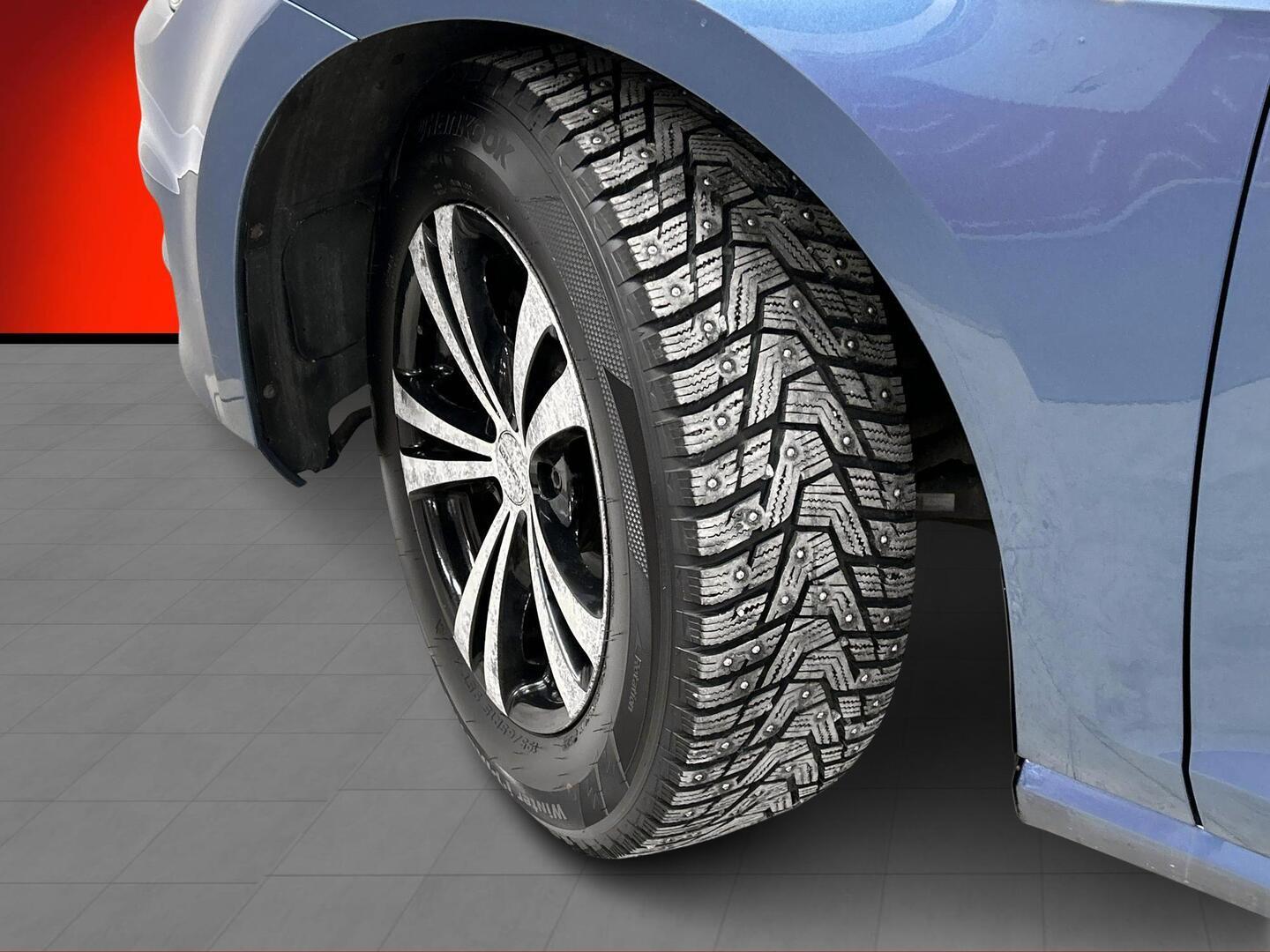 VOLKSWAGEN Golf 2012